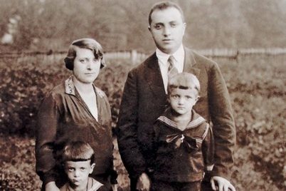 Rodzice Janiny wraz z synami Romkiem i młodszym Olkiem, Kraków ok. 1928 r., wł. prywatna